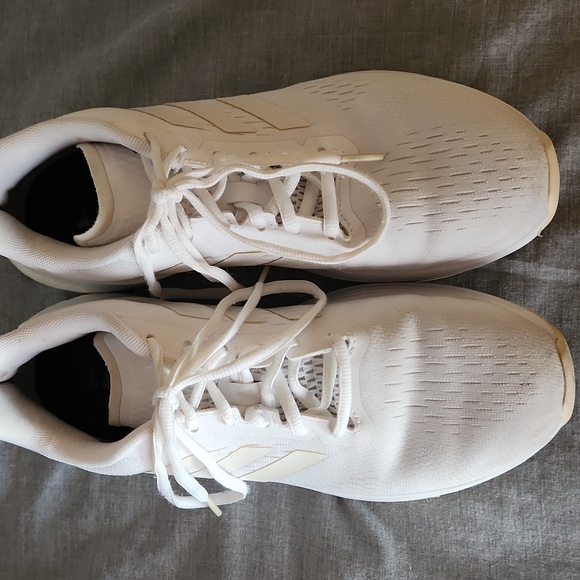 Adidas womans white size 7.5 response foam tennis shoe - Picture 2 of 16